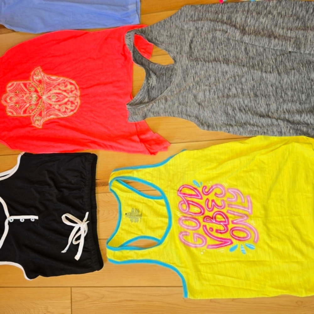 Colorful Tank Tops Set - Picture 2 of 5